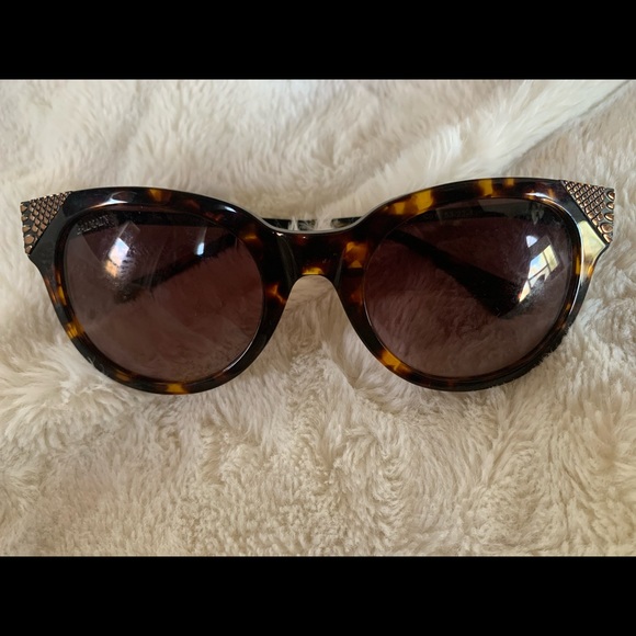 Balmain cat eye sunglasses - Picture 6 of 8